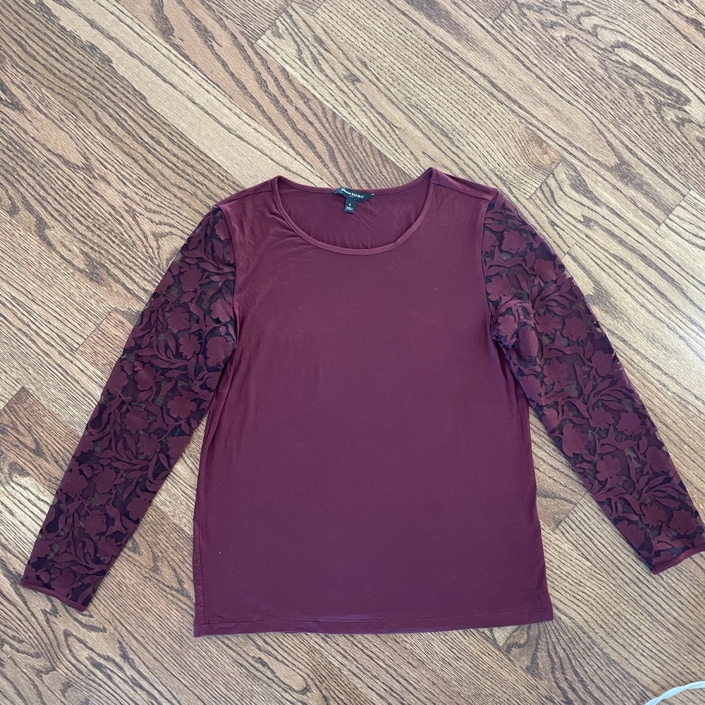 BANANA REPUBLIC Wine Shirt with Lace Sleeves